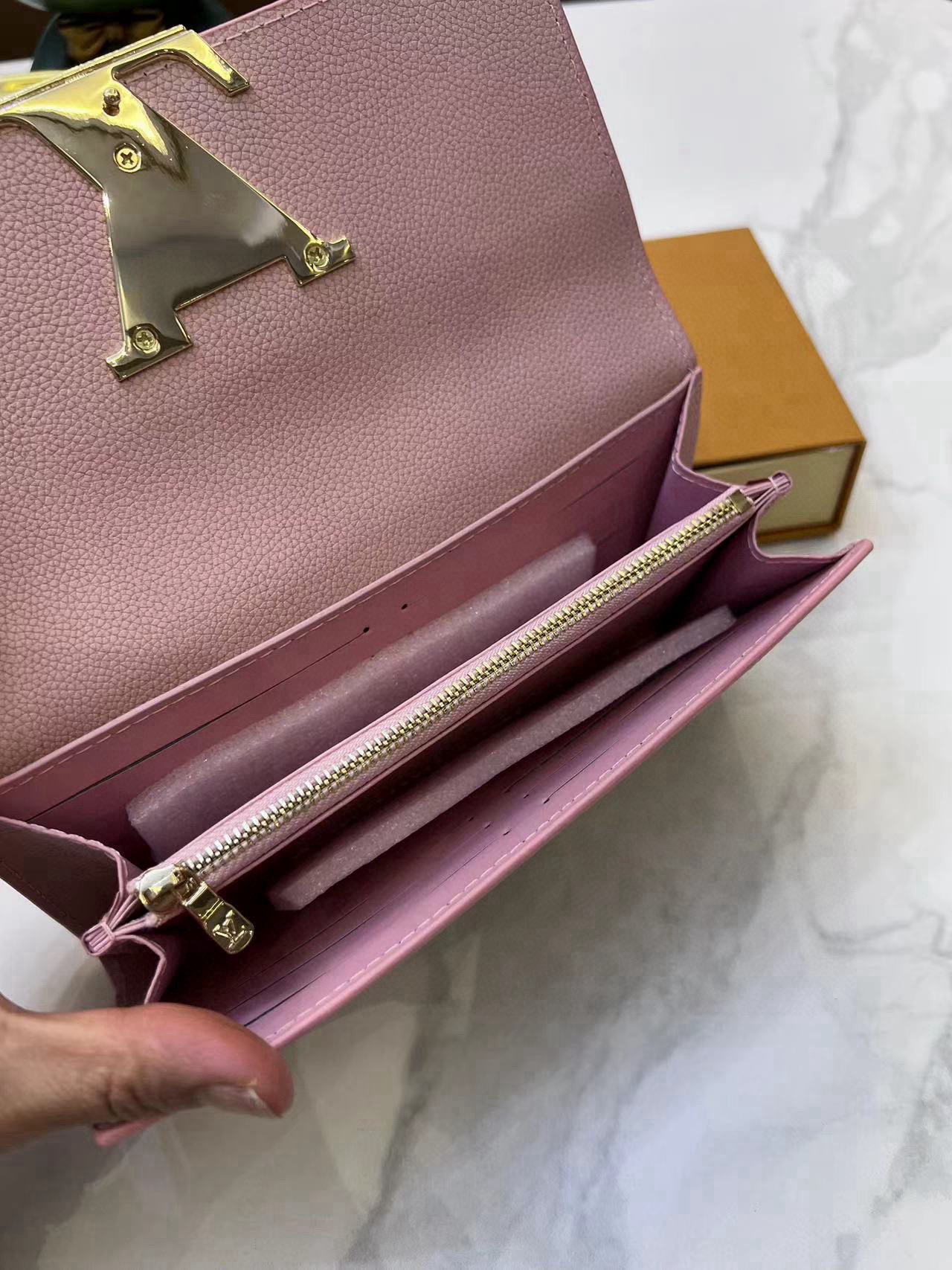 19eur--- LV size：20*11*2.5cm