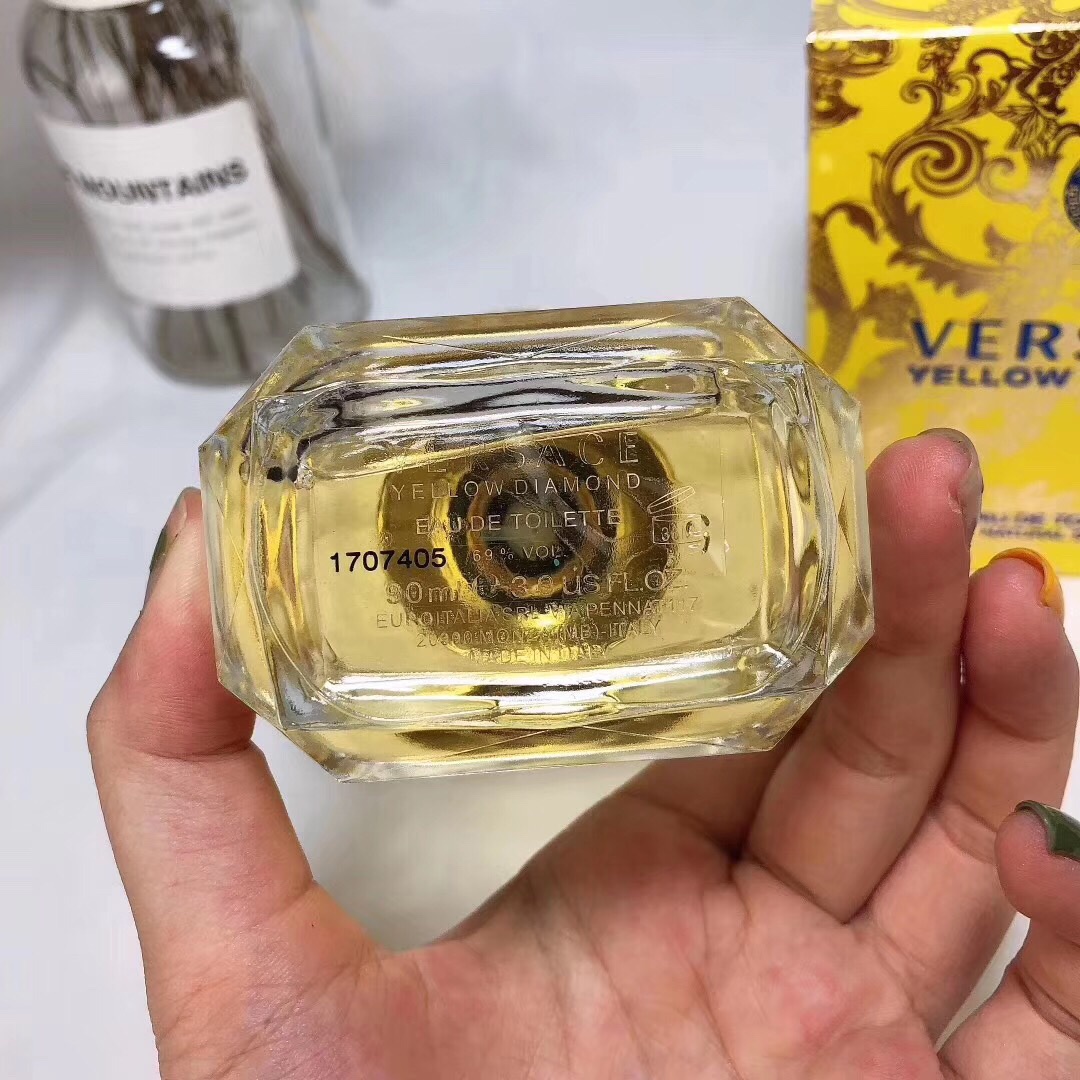 15eur---VERSACE 黄钻香水 90ml
