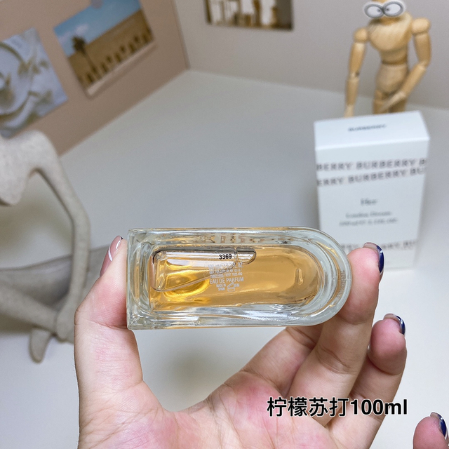 15EUR---Burberry巴宝莉柠檬苏打100ml