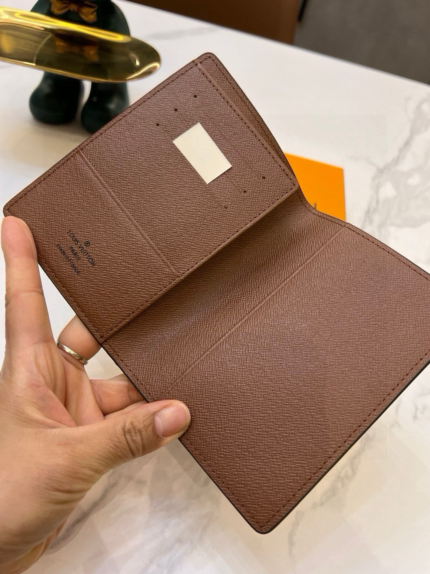 15eur--- 60181 Lv 1:1