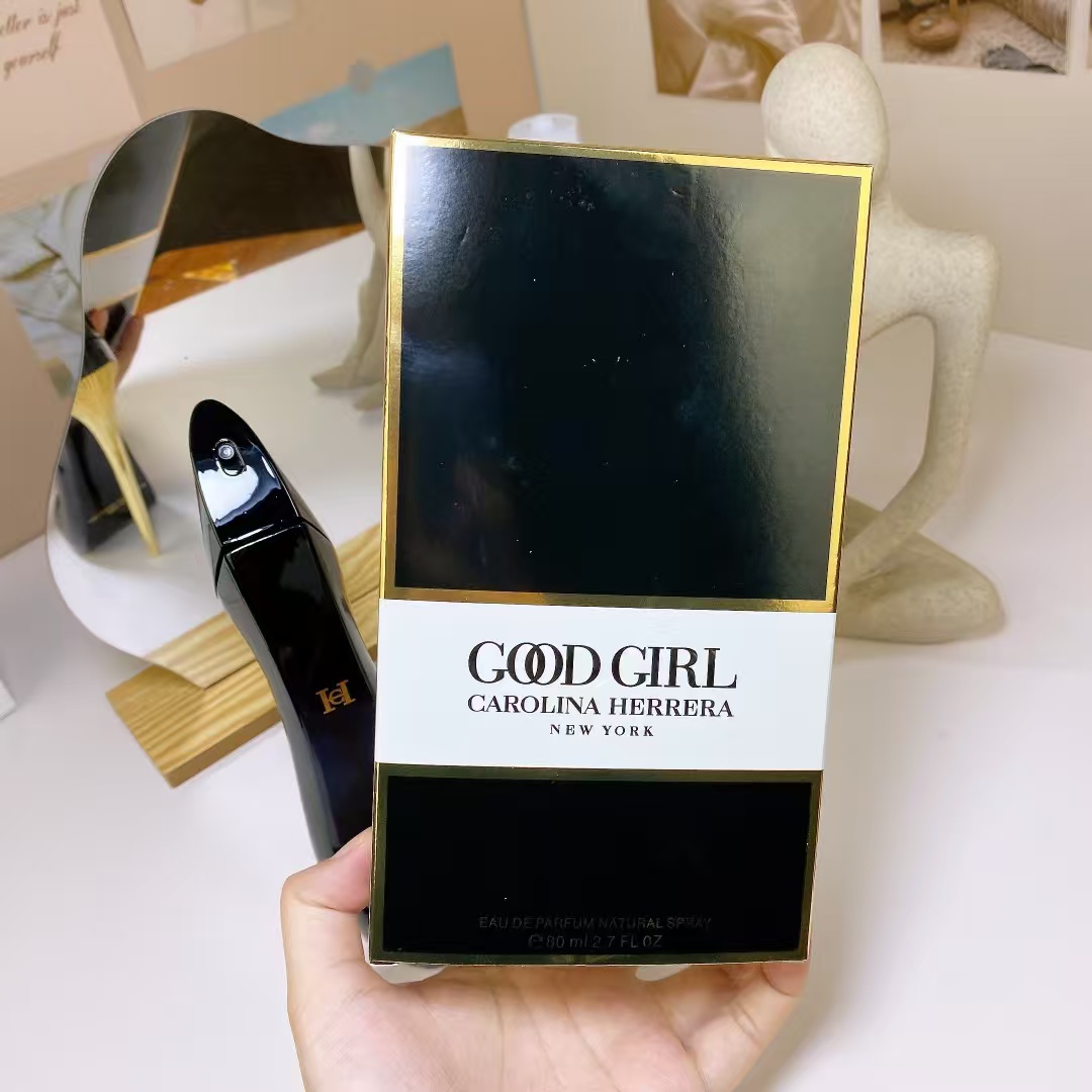 Carolina Herrera Solid Black High Heels 80ml
