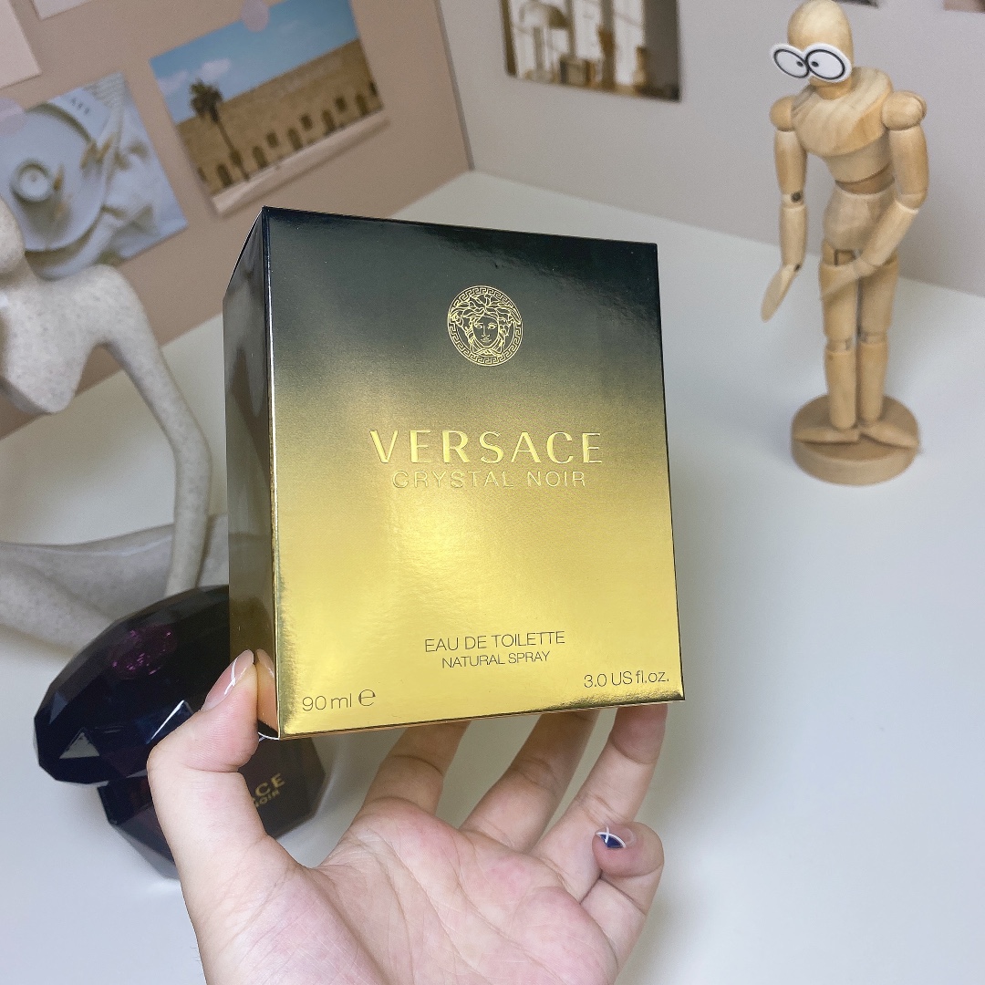 15eur--Versace 黑水晶淡香水90ml