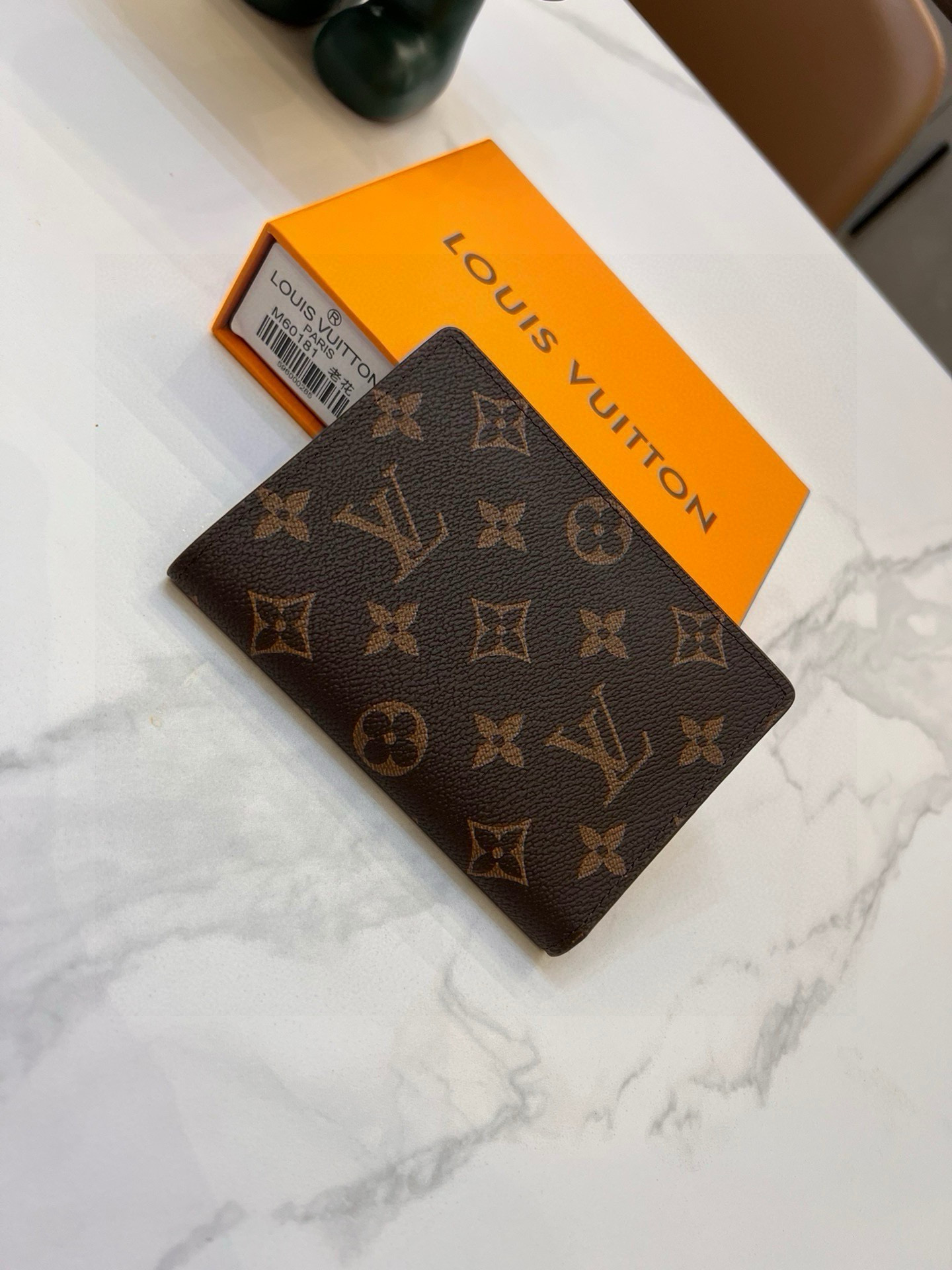 15eur--- 60181 Lv 1:1