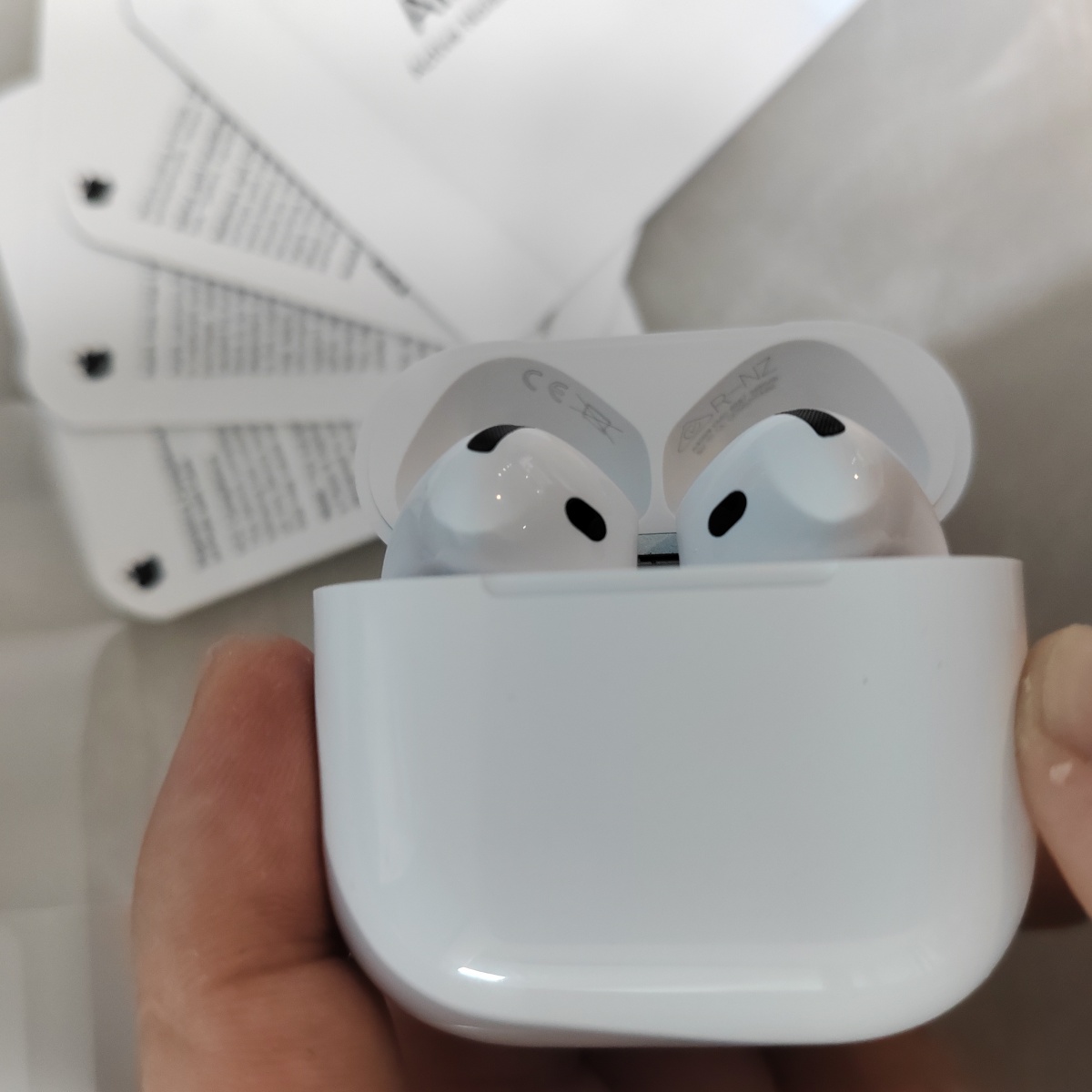 Airpods 4 
