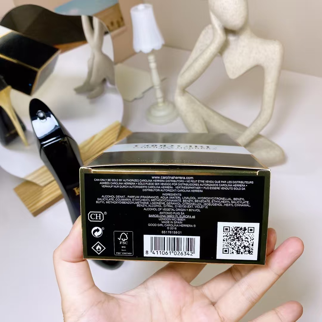 Carolina Herrera Solid Black High Heels 80ml