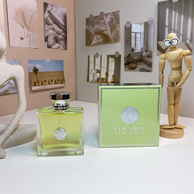 15eur--Versace 心动地中海 100ml