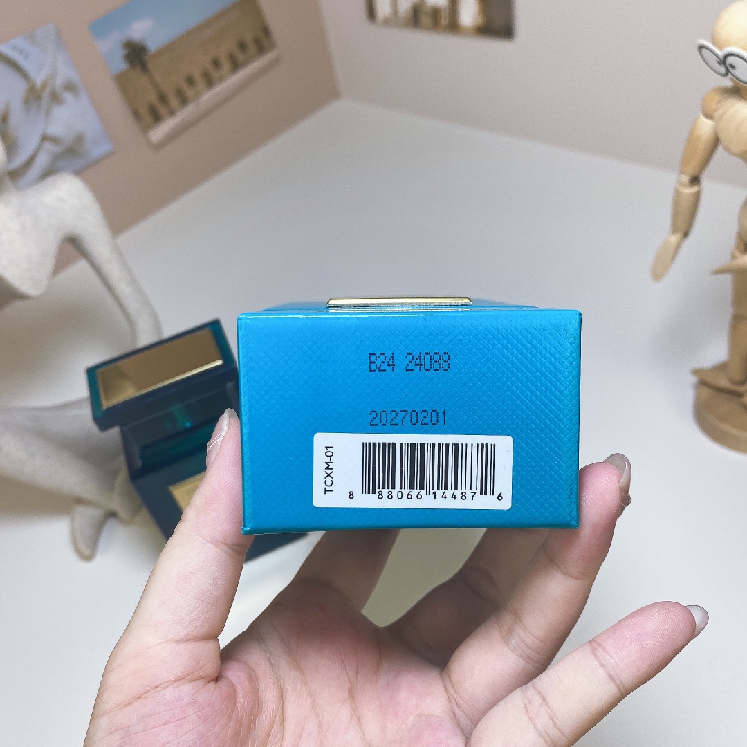 15eur---TOM FORD 橙花油100ml