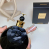 15eur---VALENTINO 黑色雕花乌木精华100ml