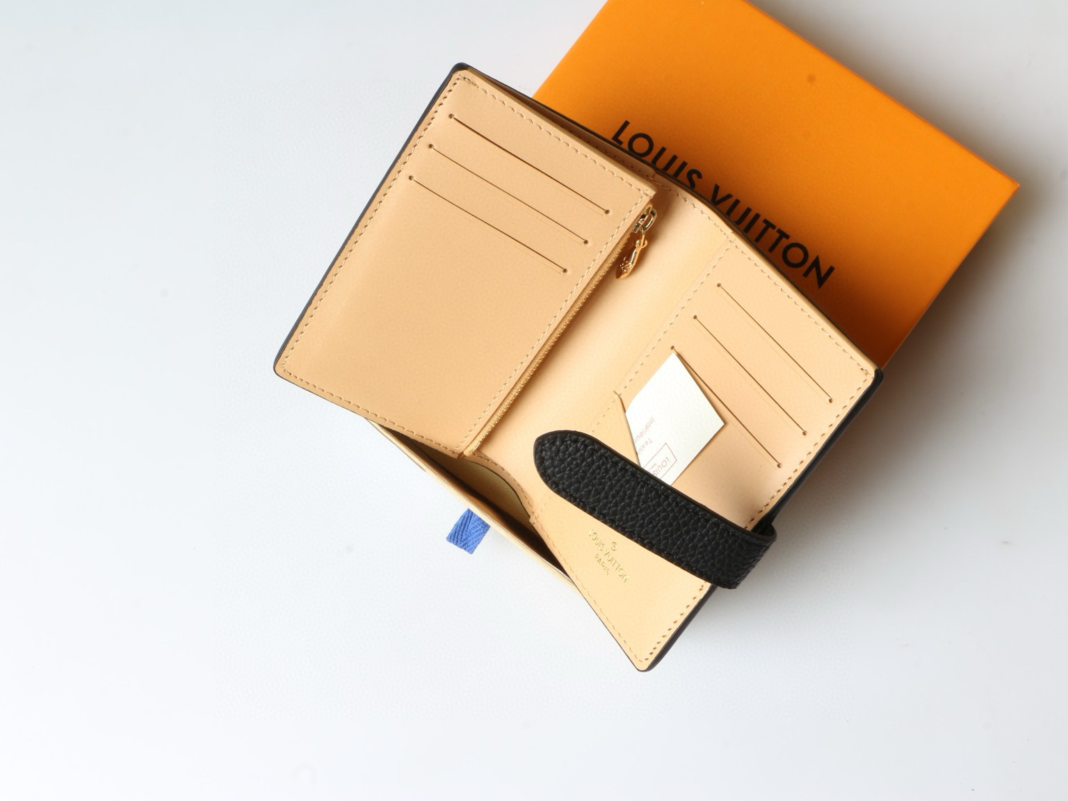 18eur--- M82198 M81561 M82144 LV Vertical CP Taurillon LV。Size：9*12*10 