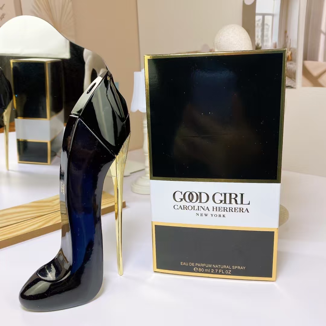 Carolina Herrera Solid Black High Heels 80ml