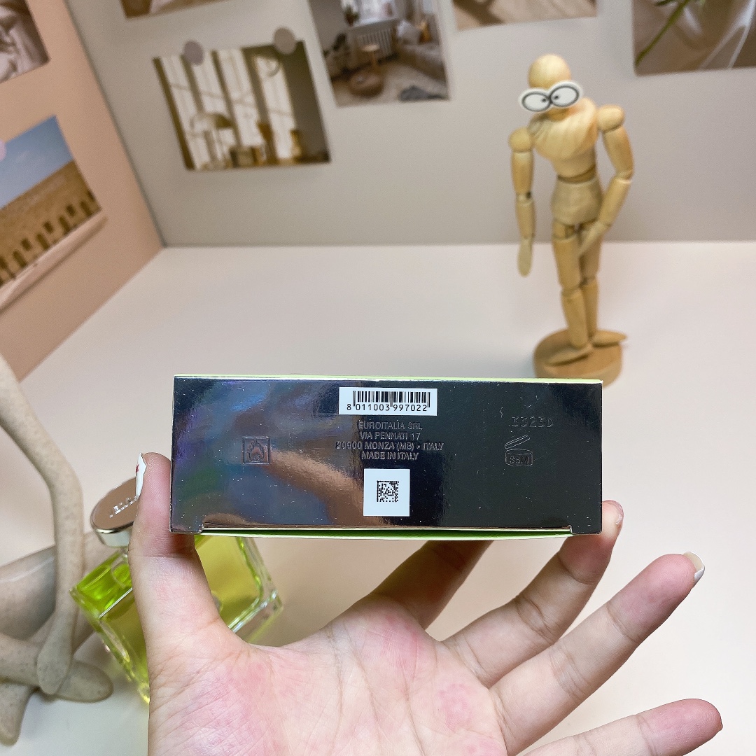 15eur--Versace 心动地中海 100ml