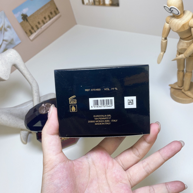 15eur--Versace 黑钻 edp 90ml