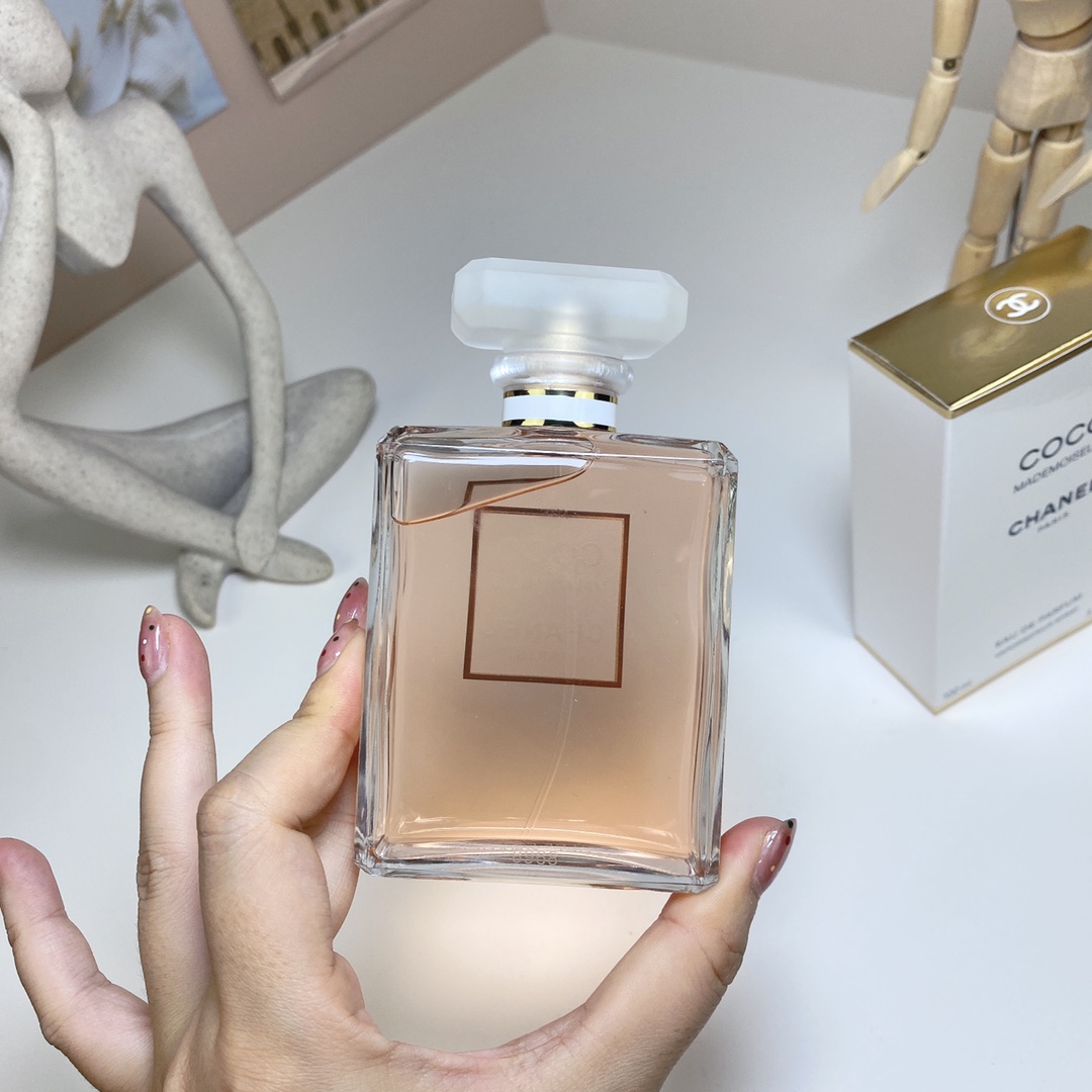 15eur---Chanel 白可可小姐 Eau De Parfum 100ml