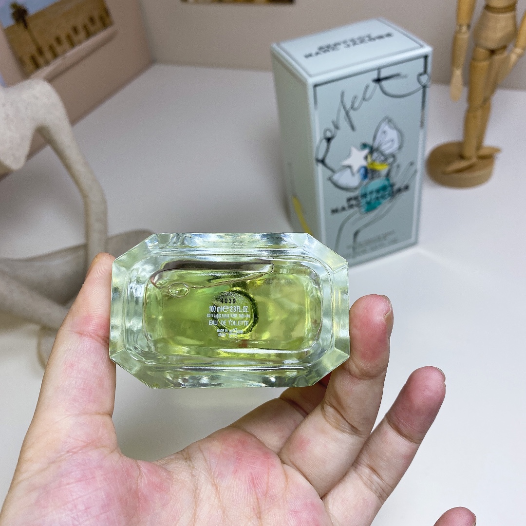 15eur---Marc Jacobs 完美小姐 edt100ml