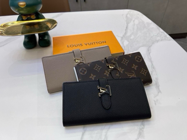 18EUR--- Lv 3 COLORS Size：10*19*1.7cm