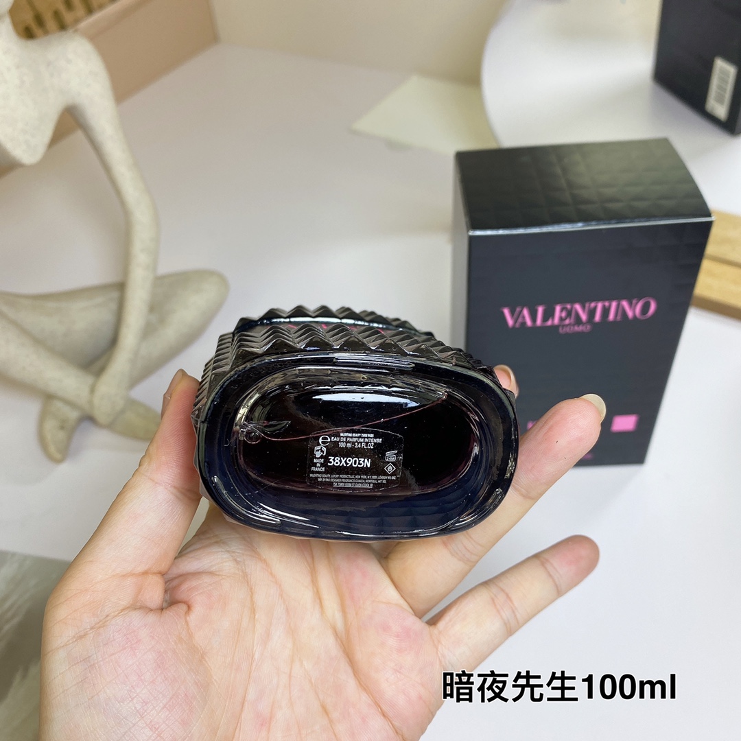 Valentino BORN IN ROMA INTENSE