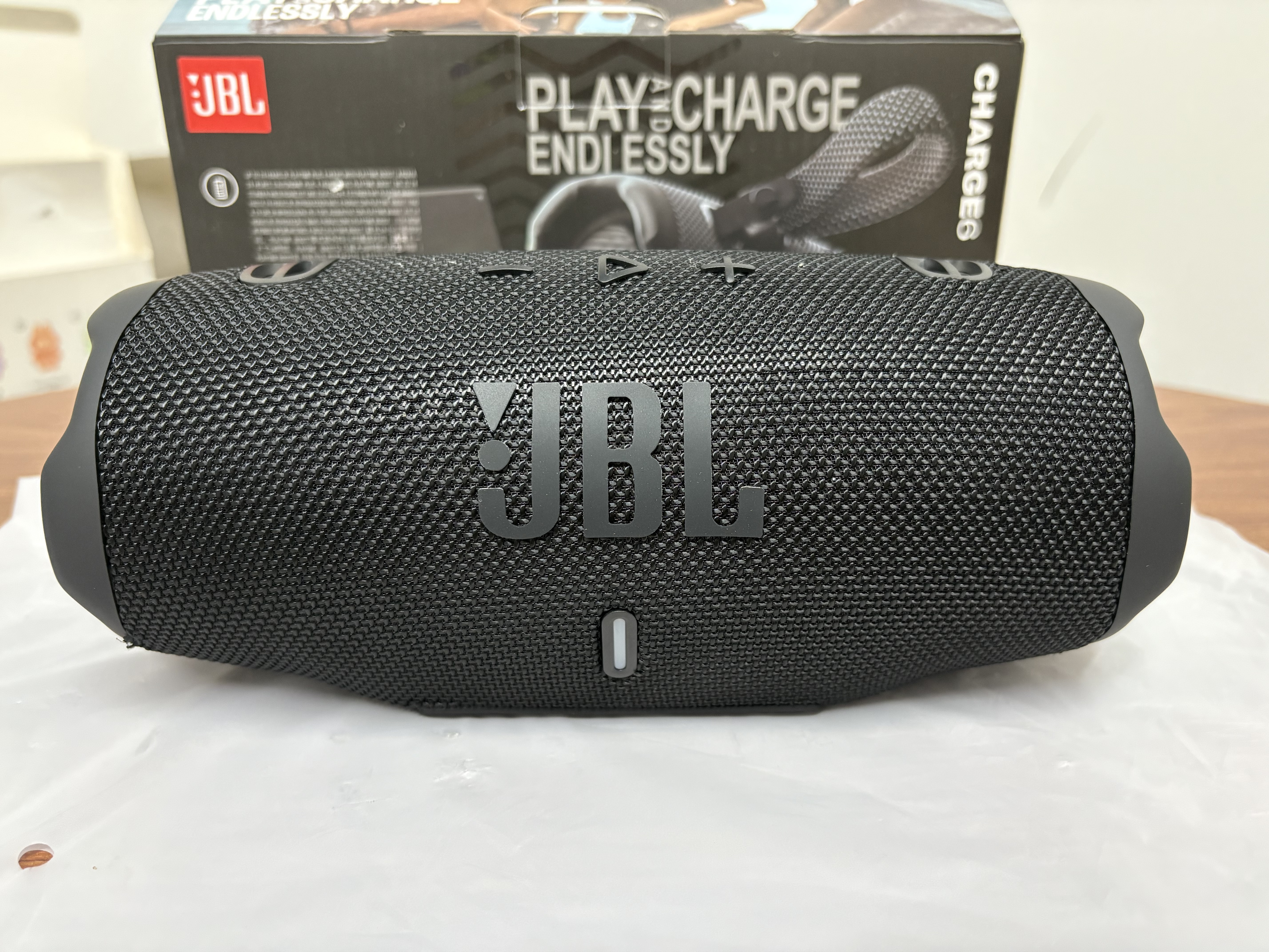 16eur---Jbl Charge 6