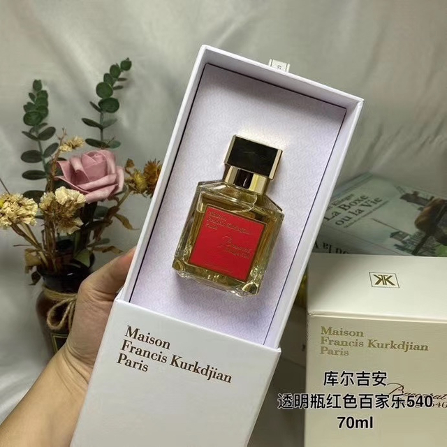 15eur---Maison Francis Kurkdjian 透明瓶红色百家乐 70ml