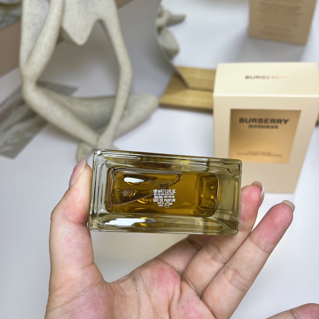 15eur---Burberry巴宝莉伦Goddess女神浓香水EDP 100ml
