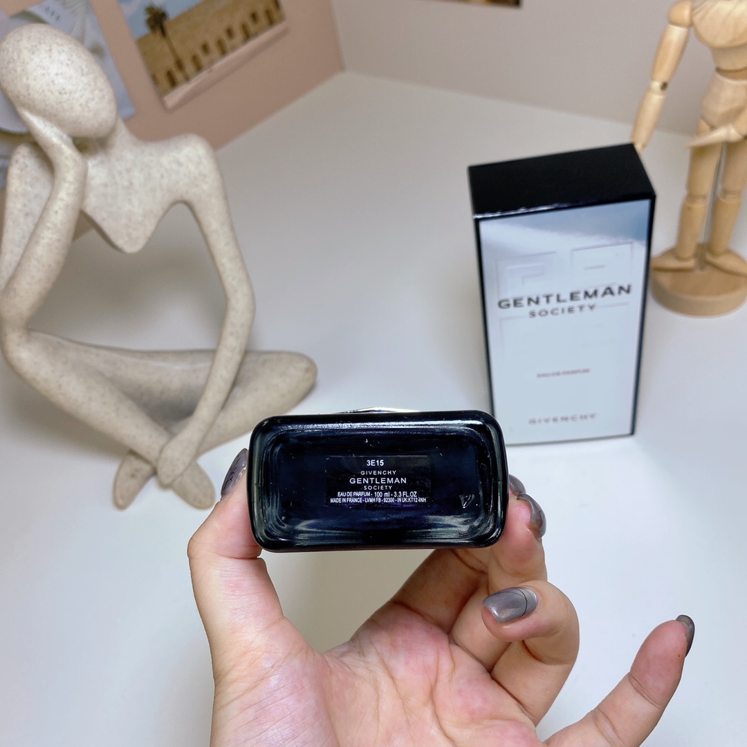 15eur---Givenchy 绅士雅集 edp