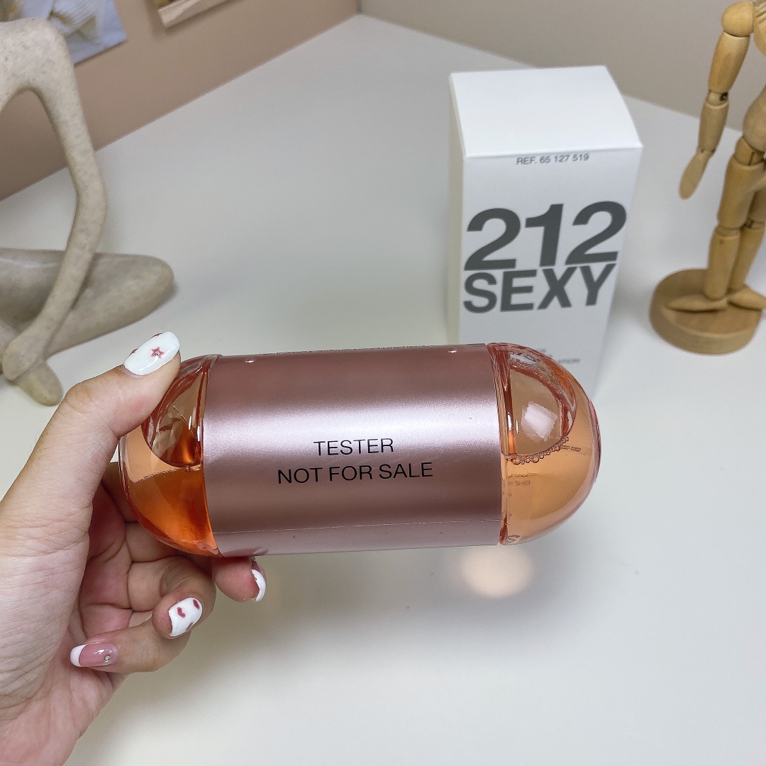 15eur---Carolina Herrera 212性感女士