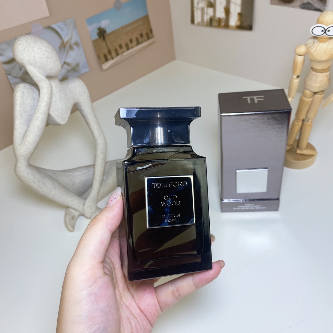 15eur---TOM FORD 乌木香精合金标100ml