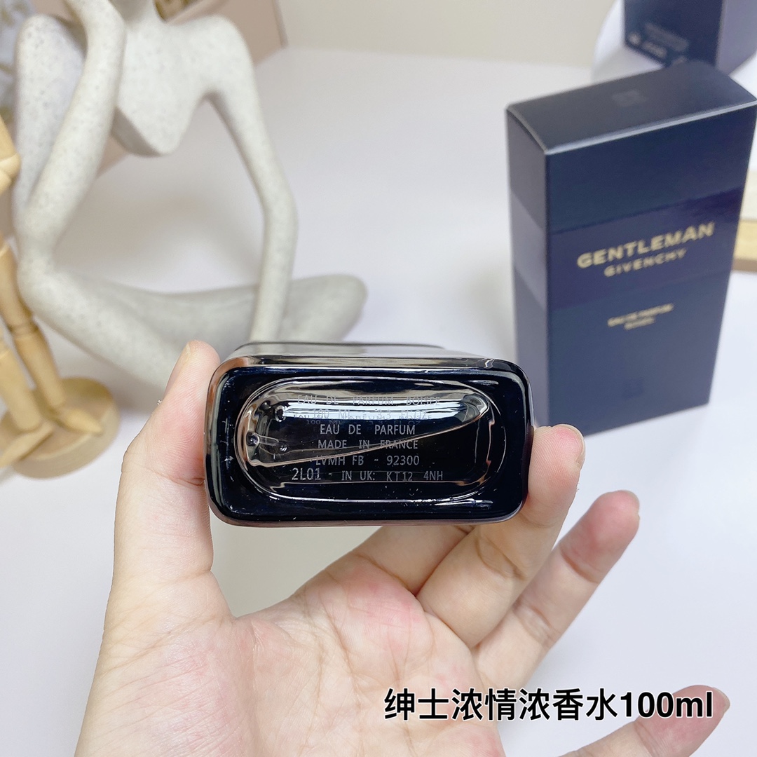 15eur---Givenchy 绅士浓情
